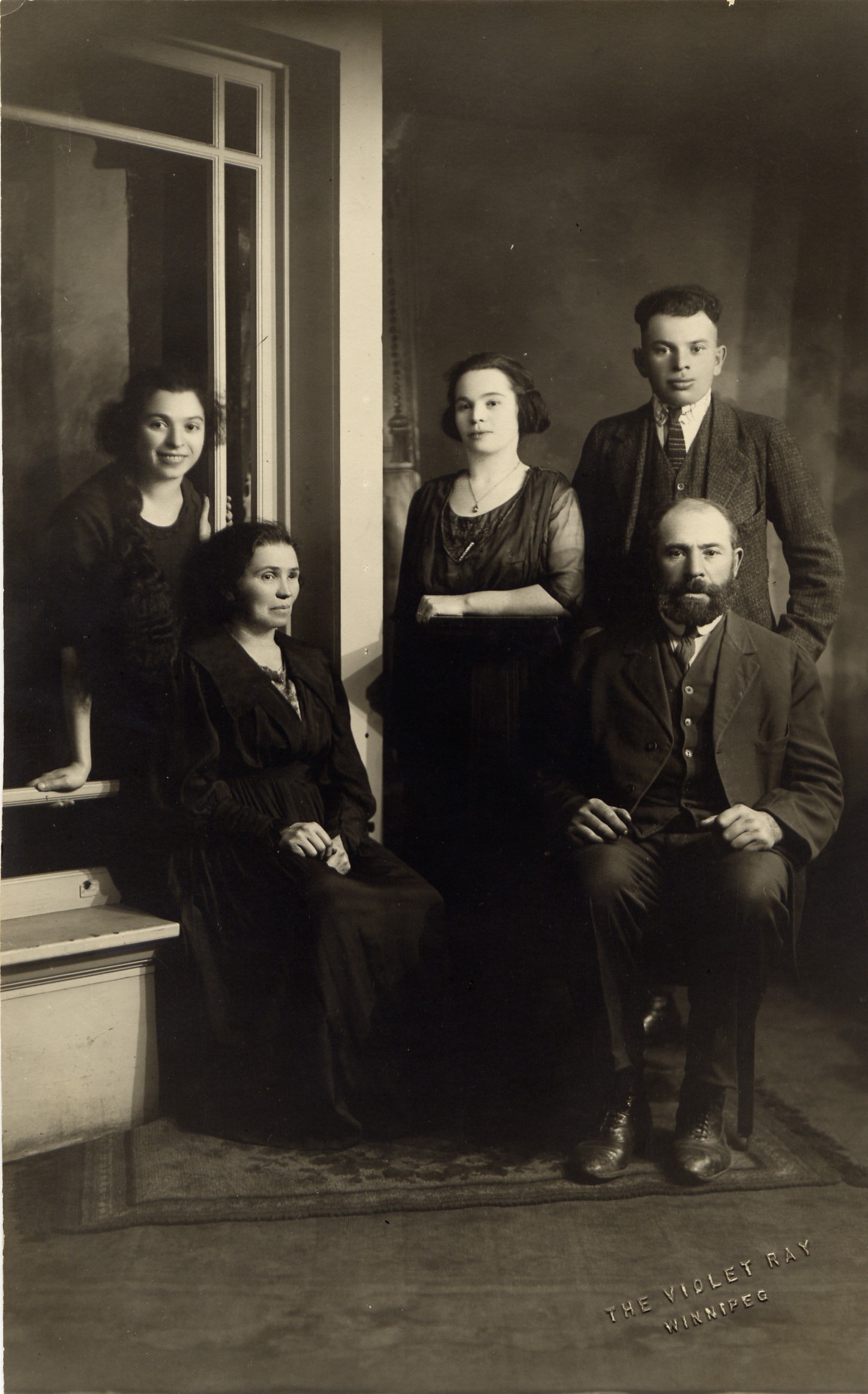  Alex and family 